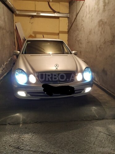 Mercedes E 320 2002, 247,000 km - 2.6 l - Bakı