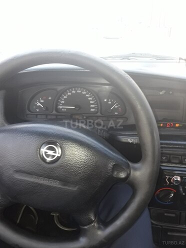 Opel Vectra 1996, 425,631 km - 1.6 l - Bakı