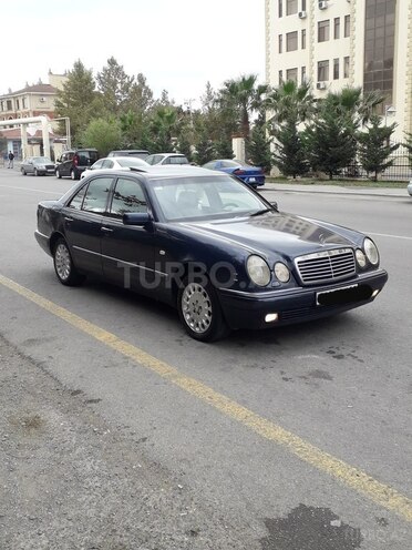 Mercedes E 230 1996, 270,000 km - 2.3 l - Bakı