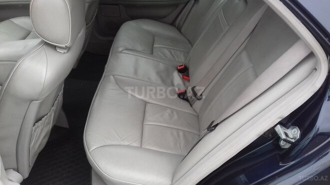 Mercedes E 260 2001, 265,000 km - 2.6 л - Gəncə