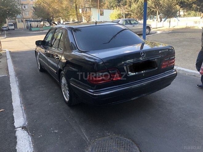 Mercedes E 240 2000, 265,700 km - 2.4 l - Sumqayıt