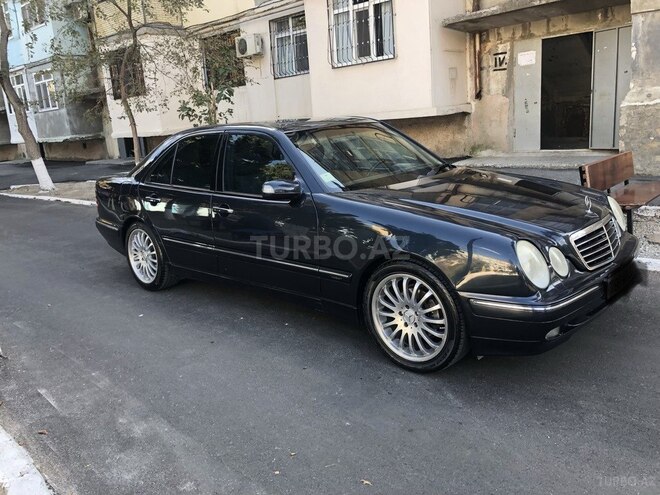 Mercedes E 240 2000, 265,700 km - 2.4 l - Sumqayıt