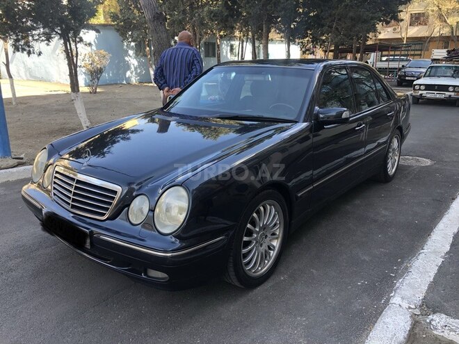 Mercedes E 240 2000, 265,700 km - 2.4 l - Sumqayıt