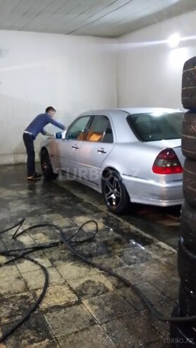 Mercedes C 230 1999, 290,000 km - 2.3 l - Bakı