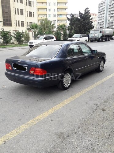 Mercedes E 230 1996, 256,000 km - 2.3 l - Bakı
