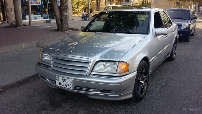 Mercedes C 230 1999, 290,000 km - 2.3 l - Bakı