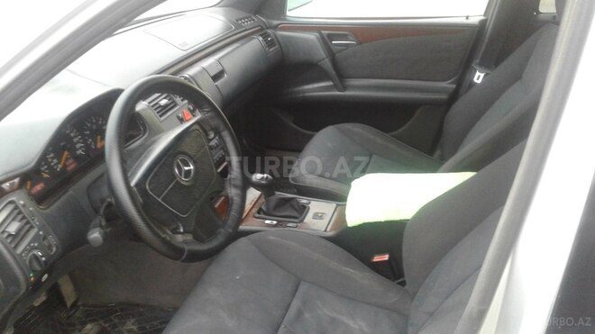 Mercedes E 200 1996, 786,000 km - 2.0 l - Gəncə