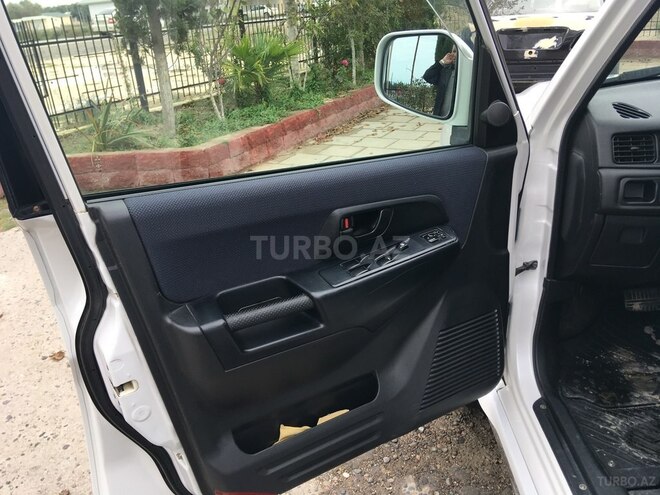 Mitsubishi Pajero io 2000, 150,000 km - 2.0 l - Neftçala