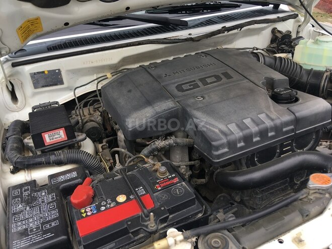 Mitsubishi Pajero io 2000, 150,000 km - 2.0 l - Neftçala