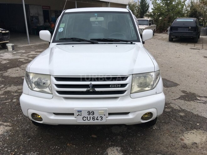 Mitsubishi Pajero io 2000, 150,000 km - 2.0 l - Neftçala