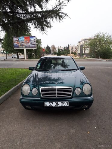 Mercedes E 200 1997, 442,000 km - 2.0 l - Gəncə
