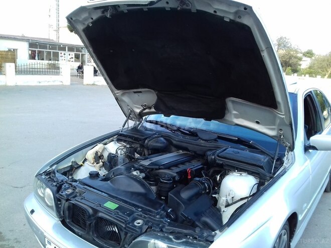BMW 530 2001, 283,000 km - 3.0 l - Bakı