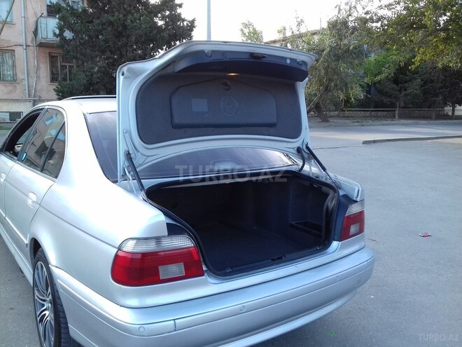 BMW 530 2001, 283,000 km - 3.0 l - Bakı