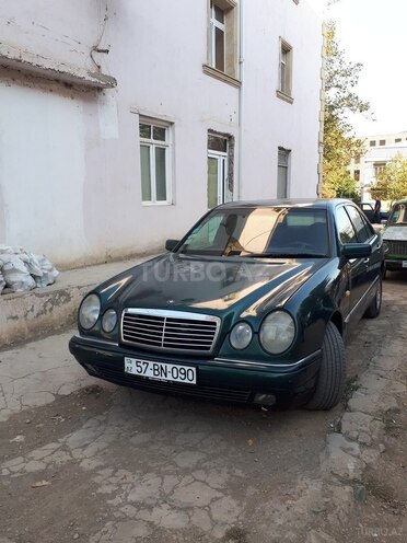 Mercedes E 200 1997, 442,000 km - 2.0 l - Gəncə