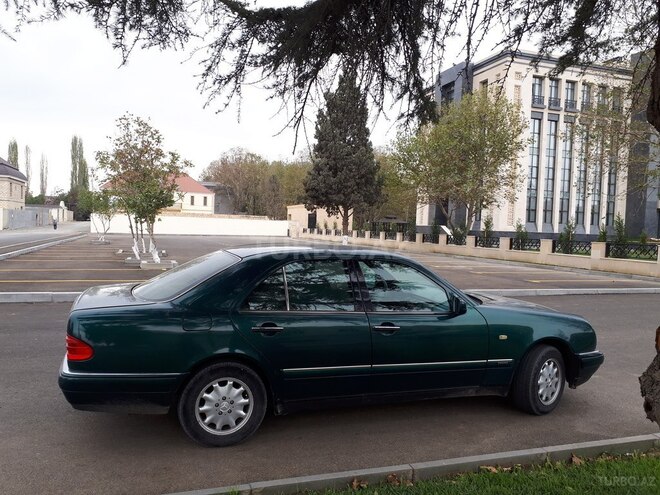 Mercedes E 200 1997, 442,000 km - 2.0 l - Gəncə