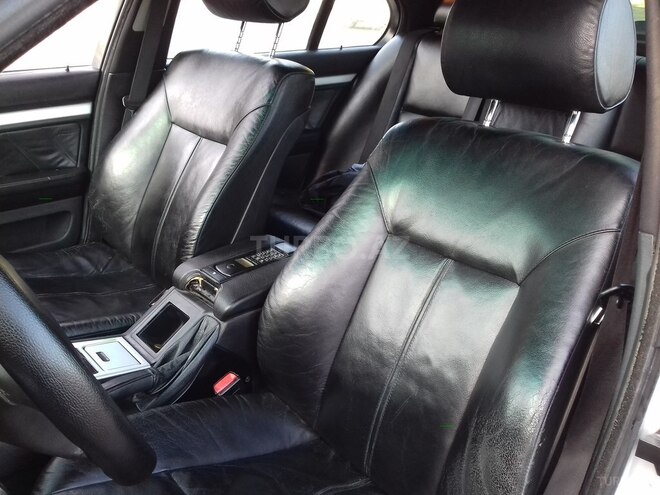 BMW 530 2001, 283,000 km - 3.0 l - Bakı