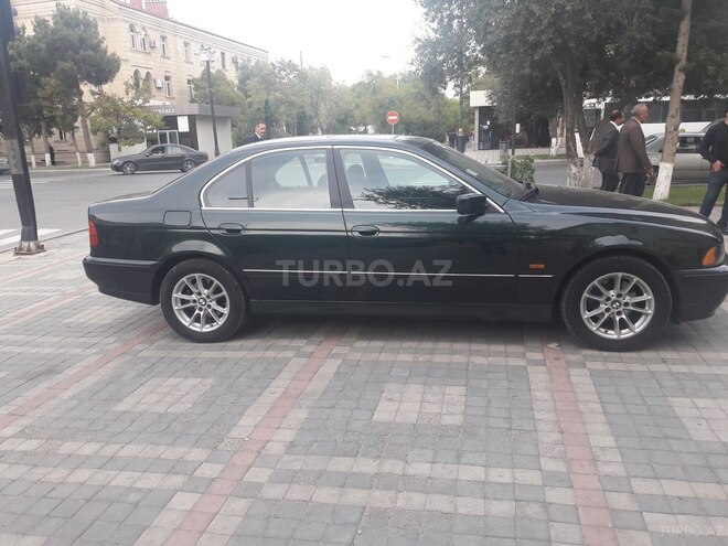 BMW 520 2000, 250,000 km - 2.0 л - Sumqayıt