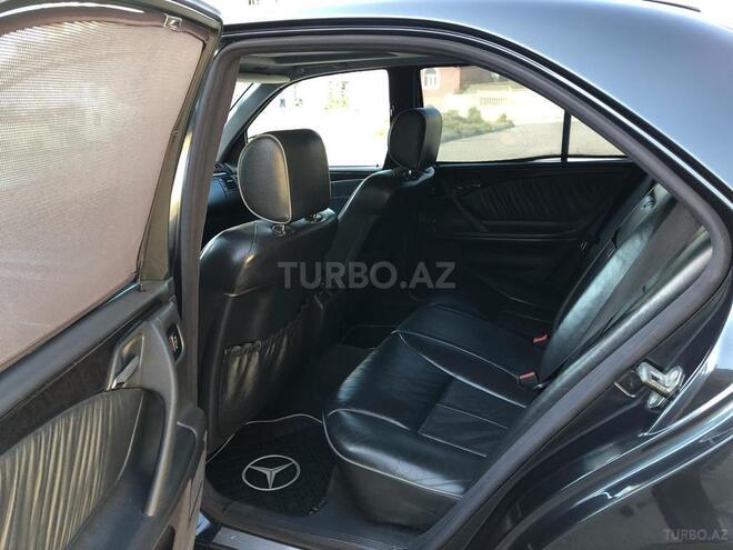 Mercedes E 320 2000, 238,000 km - 3.2 l - Bakı