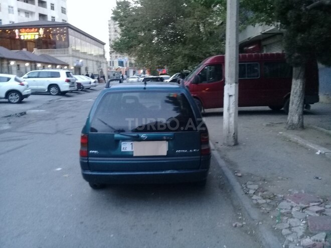 Opel Astra 1997, 320,000 km - 1.6 л - Bakı