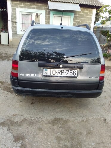 Opel Astra 1993, 313,000 km - 1.8 l - Qazax