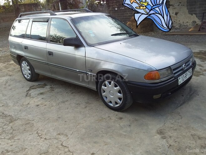 Opel Astra 1993, 313,000 km - 1.8 l - Qazax