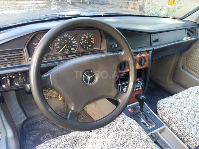 Mercedes 190 1991, 385,000 km - 2.0 л - Xaçmaz