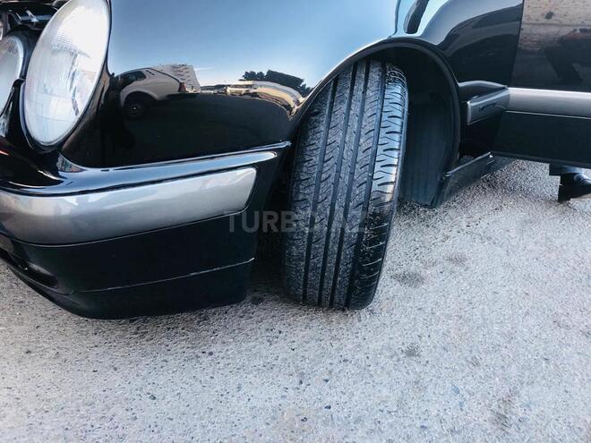 Mercedes E 200 2001, 197,000 km - 2.0 l - Gəncə