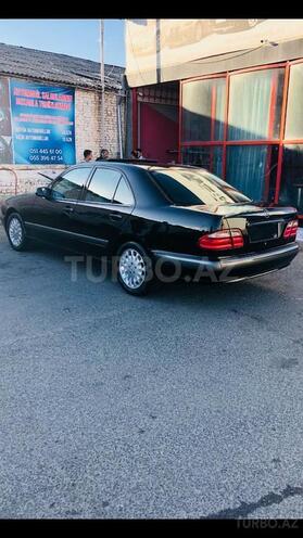 Mercedes E 200 2001, 197,000 km - 2.0 l - Gəncə