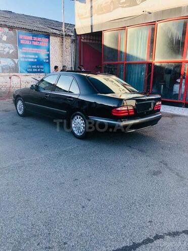 Mercedes E 200 2001, 197,000 km - 2.0 l - Gəncə