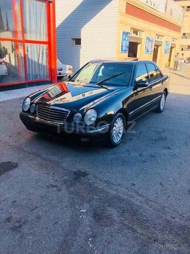 Mercedes E 200 2001, 197,000 km - 2.0 l - Gəncə