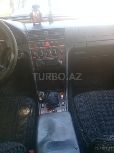 Mercedes C 220 1998, 250,000 km - 2.2 l - Şamaxı