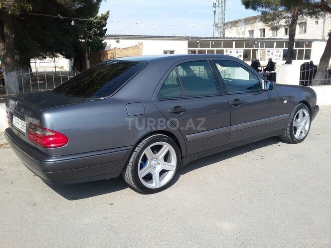Mercedes E 200 1997, 258,000 km - 2.0 l - Bakı