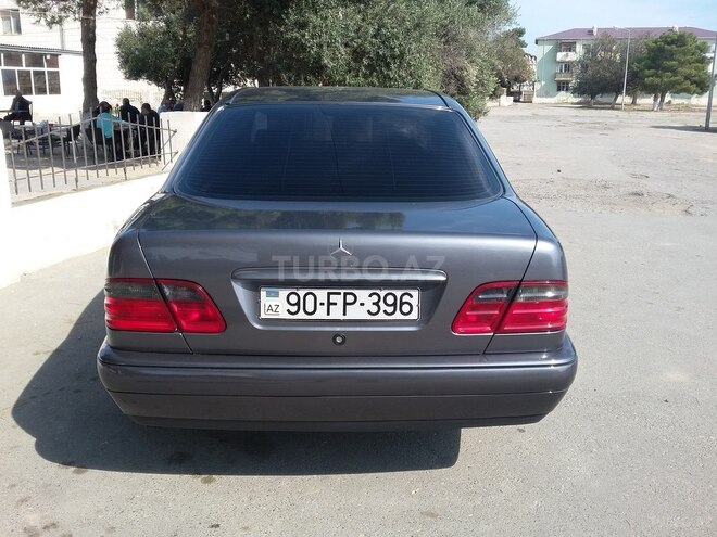 Mercedes E 200 1997, 258,000 km - 2.0 l - Bakı