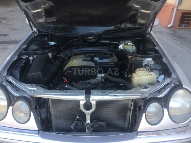 Mercedes E 230 1996, 274,300 km - 2.3 l - Sumqayıt