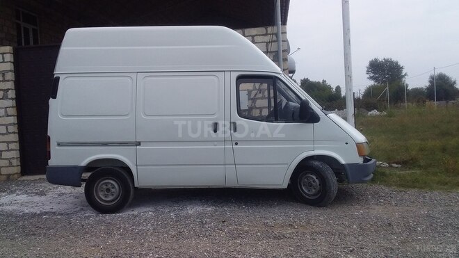 Ford Transit 1995, 3,200,000 km - 2.5 l - Qazax