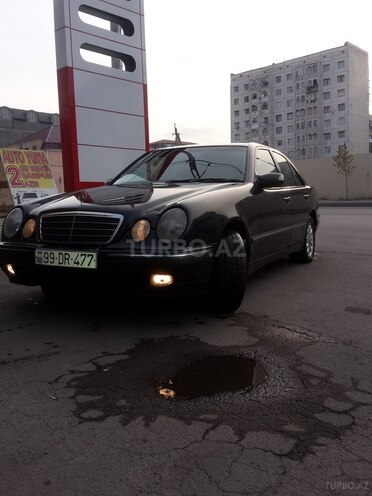 Mercedes E 270 2001, 316,000 km - 2.7 l - Gəncə