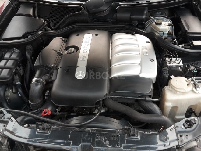 Mercedes E 270 2001, 316,000 km - 2.7 l - Gəncə