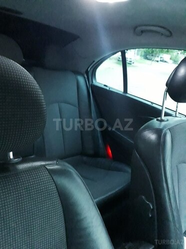 Mercedes E 270 2002, 425,905 km - 2.7 л - Bakı