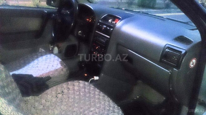 Opel Astra 2000, 225,000 km - 2.0 л - Oğuz