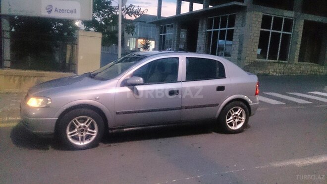 Opel Astra 2000, 225,000 km - 2.0 л - Oğuz