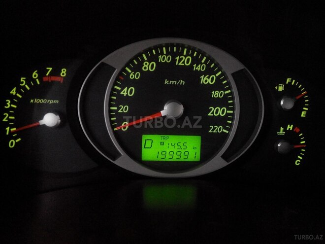 Hyundai Tucson 2006, 200,000 km - 2.0 l - Qusar