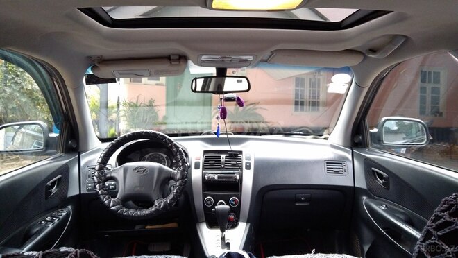 Hyundai Tucson 2006, 200,000 km - 2.0 l - Qusar