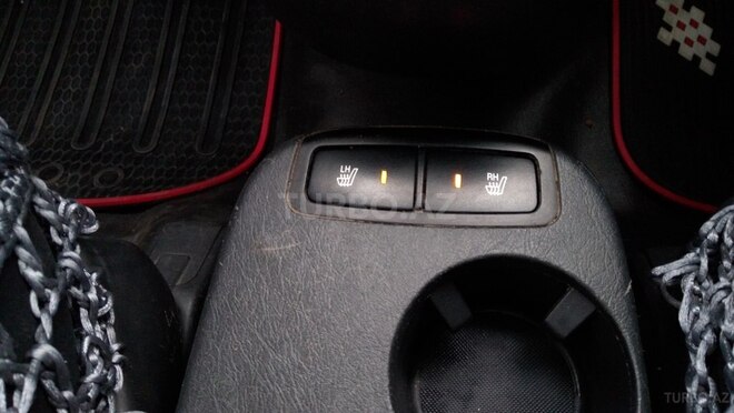 Hyundai Tucson 2006, 200,000 km - 2.0 l - Qusar