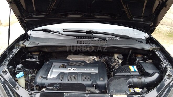 Hyundai Tucson 2006, 200,000 km - 2.0 l - Qusar