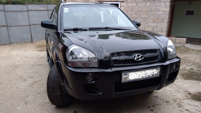 Hyundai Tucson 2006, 200,000 km - 2.0 l - Qusar
