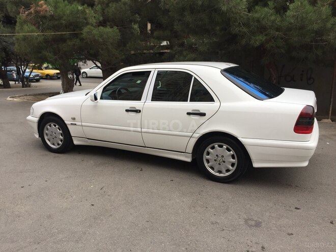 Mercedes C 180 1997, 290,000 km - 1.8 l - Bakı