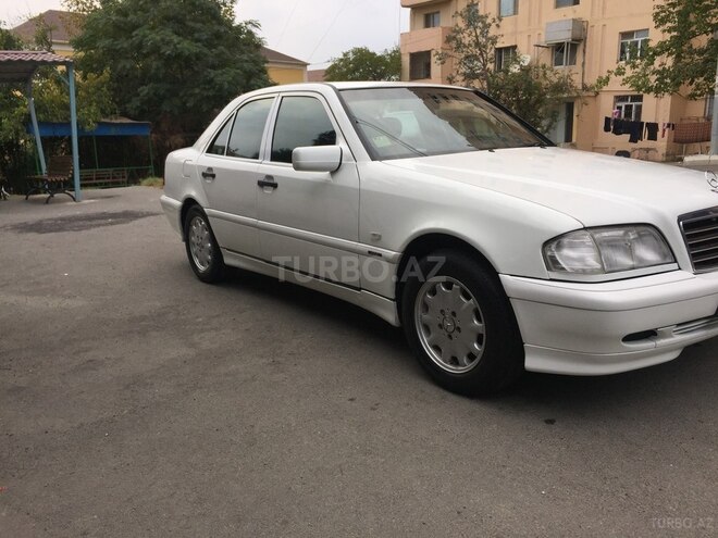 Mercedes C 180 1997, 290,000 km - 1.8 l - Bakı