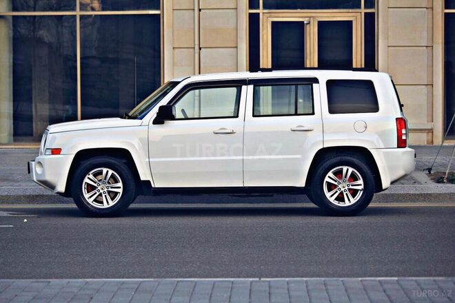 Jeep Patriot 2009, 102,000 km - 2.0 l - Bakı