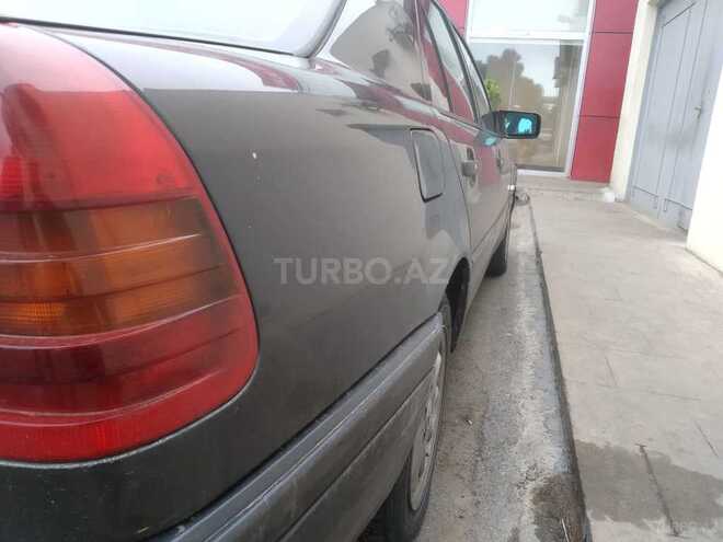 Mercedes C 180 1995, 270,000 km - 1.8 l - Bakı