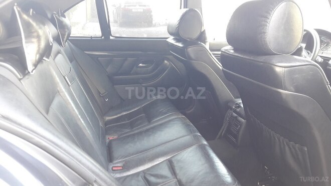 BMW 528 1998, 393,000 km - 2.8 l - Bakı